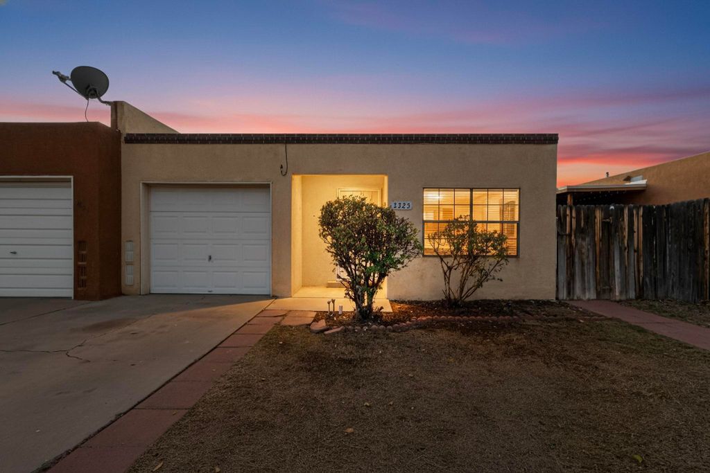 3325 Corona Drive NW, Albuquerque, NM 87120