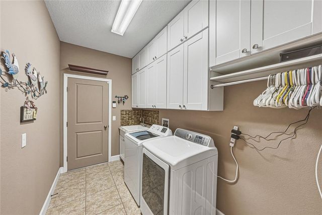 1713 VIA PALERMO STREET, Plant City, FL 33566