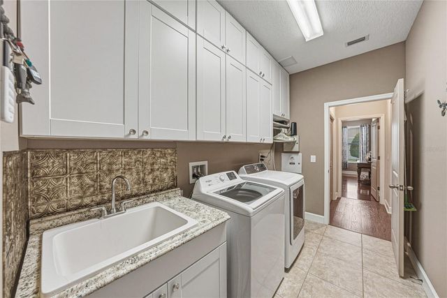 1713 VIA PALERMO STREET, Plant City, FL 33566