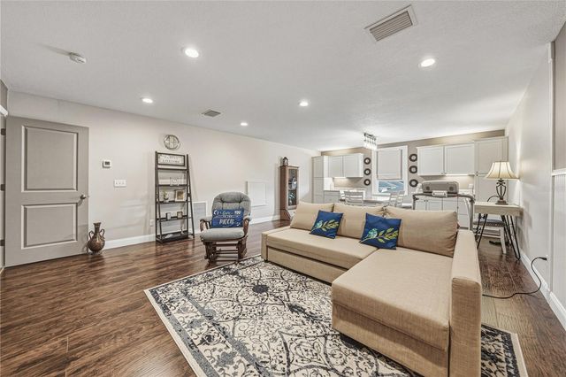 1713 VIA PALERMO STREET, Plant City, FL 33566