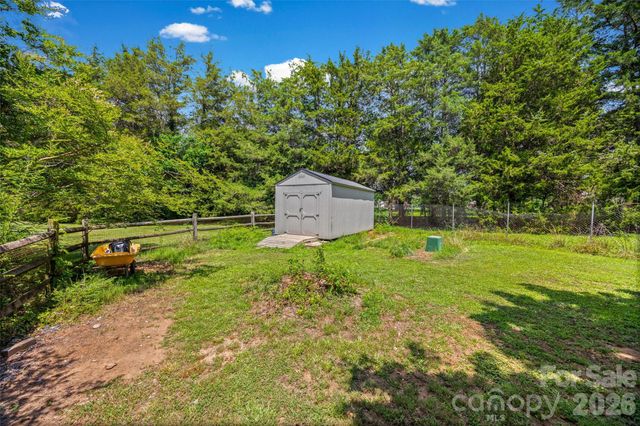 5240 Spring Glen, York, SC 29745