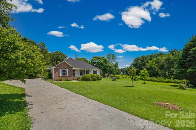 5240 Spring Glen, York, SC 29745