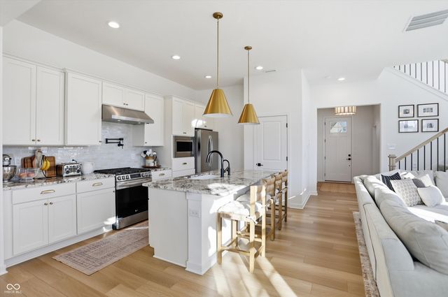 1923 Ponsonby Drive, Westfield, IN 46074