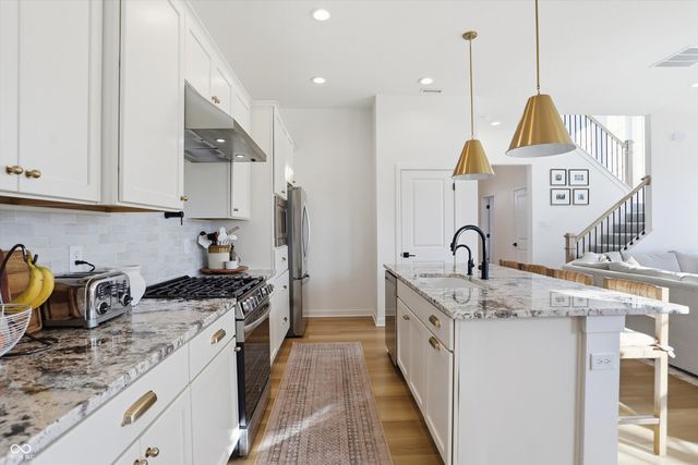 1923 Ponsonby Drive, Westfield, IN 46074