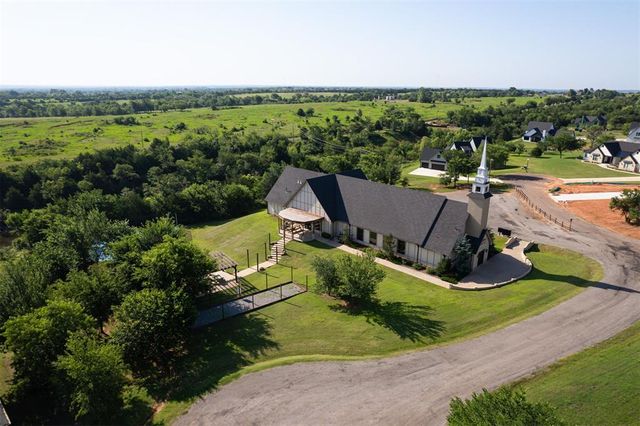 2545 Sandplum Lane, Goldsby, OK 73093