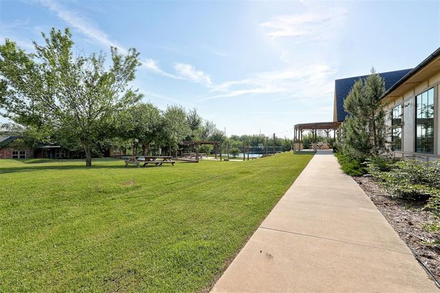 2545 Sandplum Lane, Goldsby, OK 73093