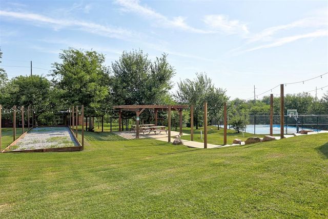 2545 Sandplum Lane, Goldsby, OK 73093