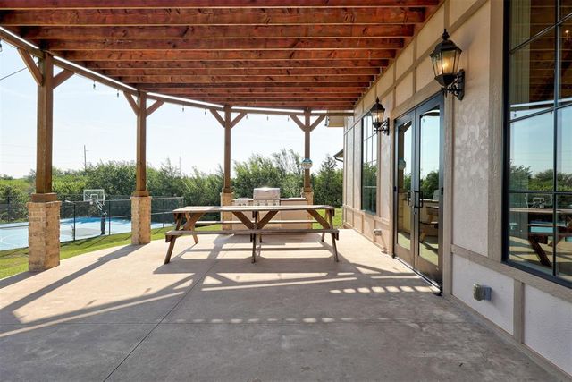 2545 Sandplum Lane, Goldsby, OK 73093