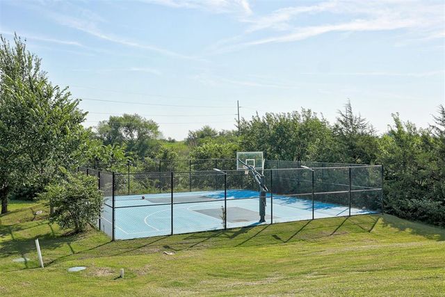 2545 Sandplum Lane, Goldsby, OK 73093