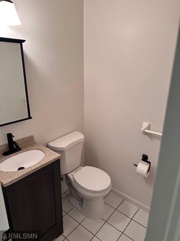1651 City View Drive 7, Eagan, MN 55121