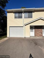 1651 City View Drive 7, Eagan, MN 55121