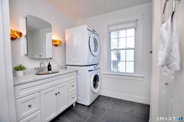84 Chestnut Avenue, Torrington, CT 06790