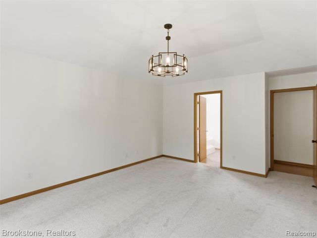 6512 White Lake Road, Clarkston, MI 48346
