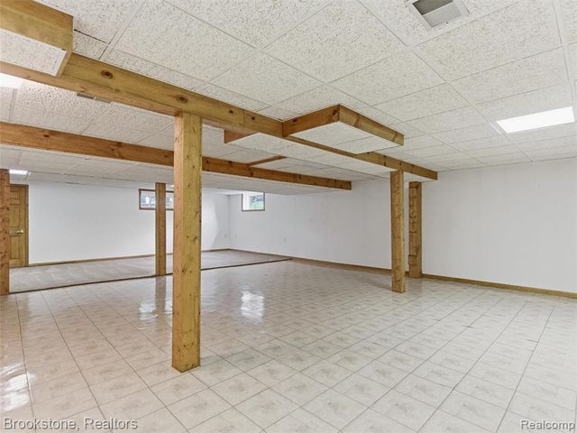 6512 White Lake Road, Clarkston, MI 48346