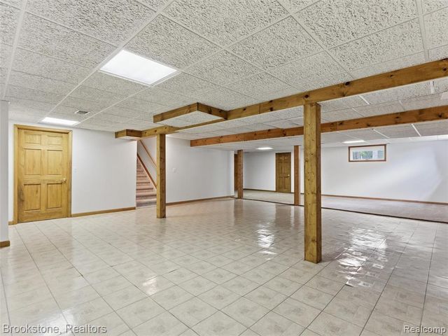 6512 White Lake Road, Clarkston, MI 48346