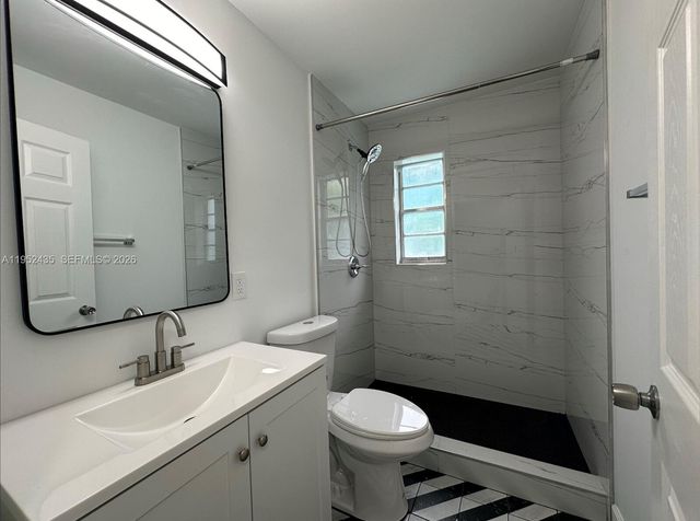 2550 SW 9th St A, Miami, FL 33135