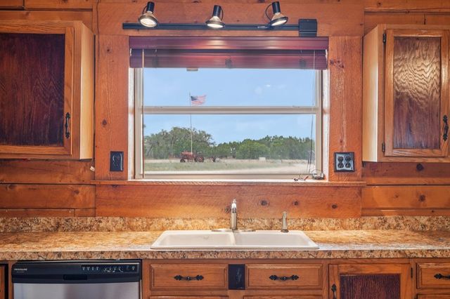 5626 FM 3240, Bandera, TX 78003