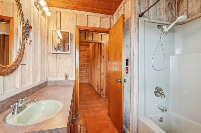 5626 FM 3240, Bandera, TX 78003