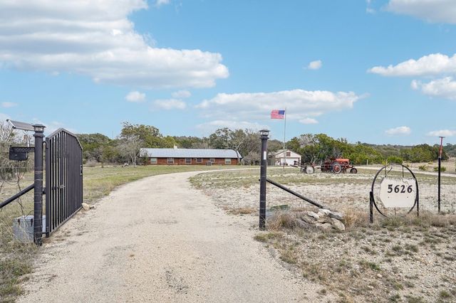 5626 FM 3240, Bandera, TX 78003