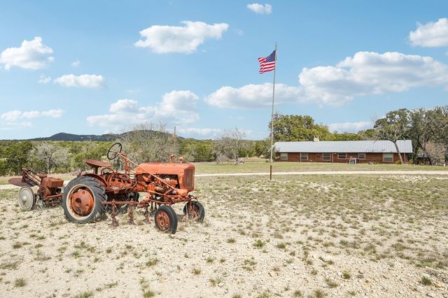 5626 FM 3240, Bandera, TX 78003