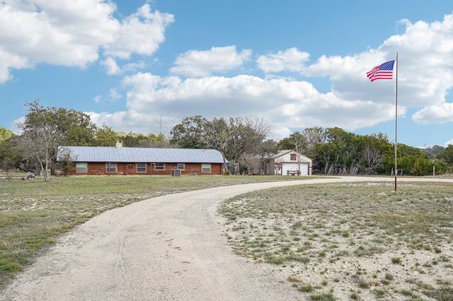5626 FM 3240, Bandera, TX 78003
