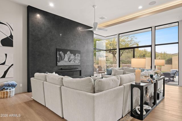 41633 N 102ND Way, Scottsdale, AZ 85262