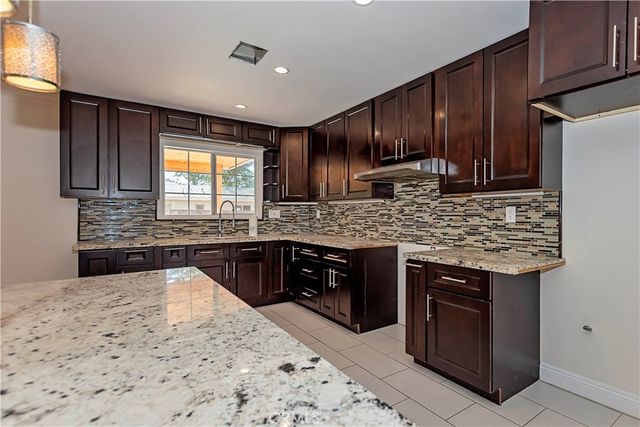 43617 Fern, Lancaster, CA 93534