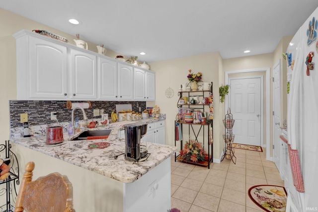 3314 Renee Dr. Common, Evansville, IN 47711