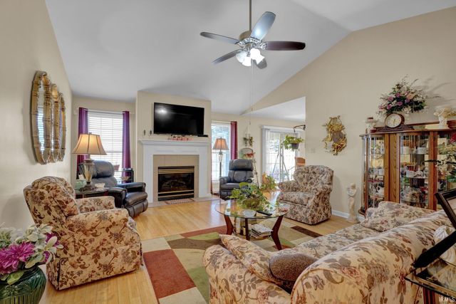 3314 Renee Dr. Common, Evansville, IN 47711