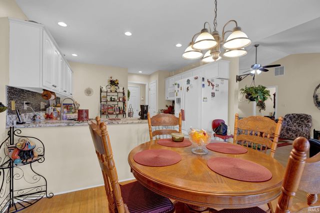 3314 Renee Dr. Common, Evansville, IN 47711