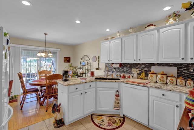 3314 Renee Dr. Common, Evansville, IN 47711