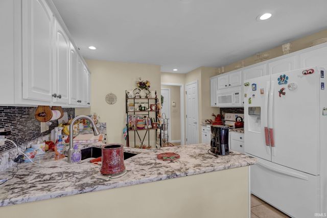 3314 Renee Dr. Common, Evansville, IN 47711