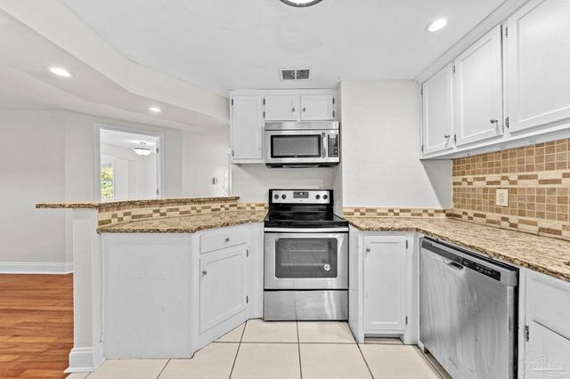 162 W Burgess Rd, Pensacola, FL 32503