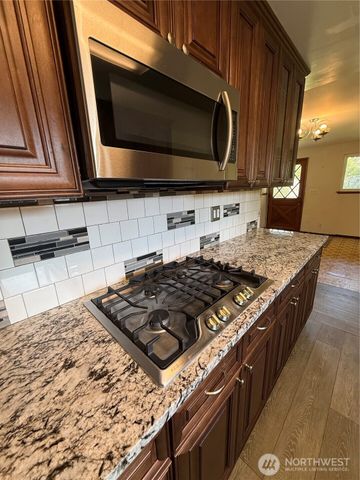 11810 19th Avenue SW, Burien, WA 98146