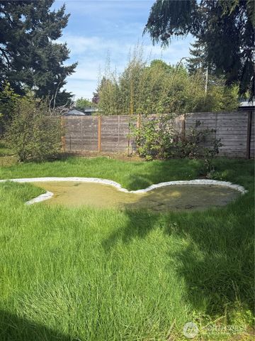 11810 19th Avenue SW, Burien, WA 98146