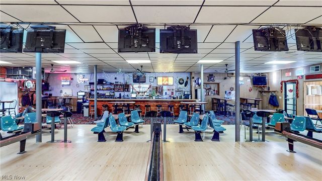 954 Broadway Avenue, Bedford, OH 44146