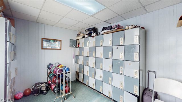 954 Broadway Avenue, Bedford, OH 44146