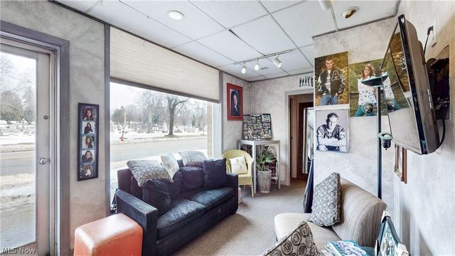 954 Broadway Avenue, Bedford, OH 44146