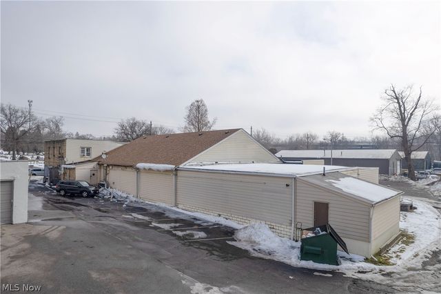 954 Broadway Avenue, Bedford, OH 44146