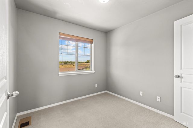 566 Pine Island Lane, Boise, ID 83709