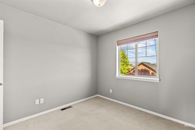 566 Pine Island Lane, Boise, ID 83709