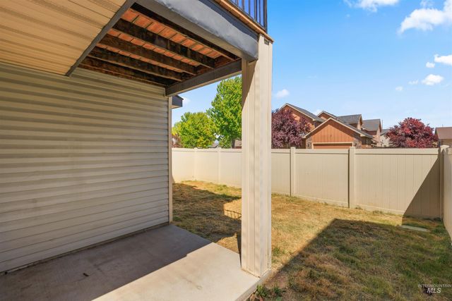 566 Pine Island Lane, Boise, ID 83709