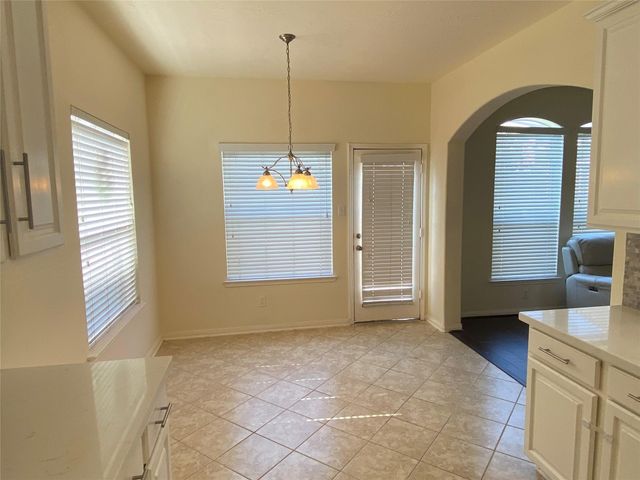 3526 Pine Valley Drive, Pearland, TX 77581