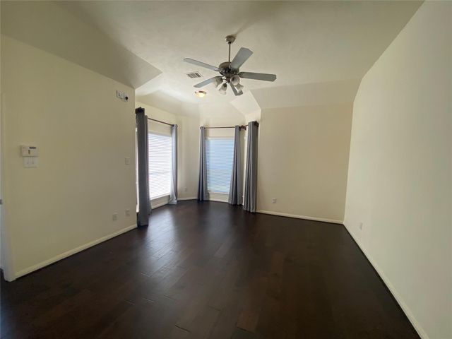 3526 Pine Valley Drive, Pearland, TX 77581