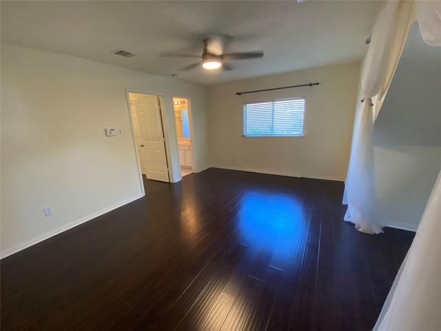 3526 Pine Valley Drive, Pearland, TX 77581