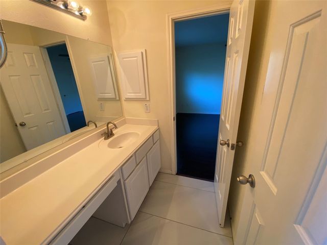 3526 Pine Valley Drive, Pearland, TX 77581