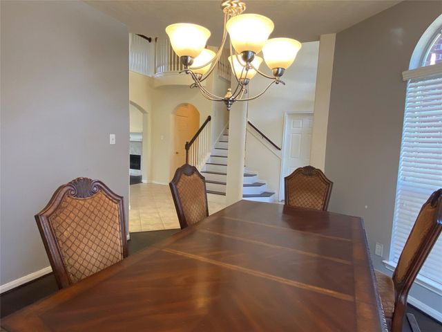 3526 Pine Valley Drive, Pearland, TX 77581