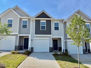 1236 Forestbrook Lane, Spartanburg, SC 29303