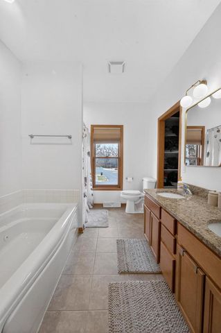 2000 Buckingham Road, Stoughton, WI 53589