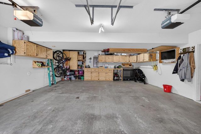 2000 Buckingham Road, Stoughton, WI 53589